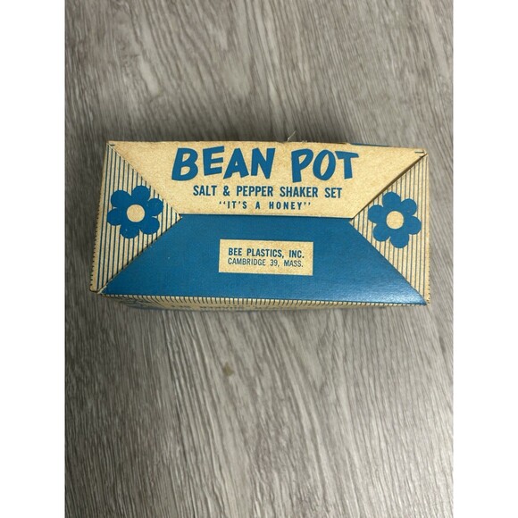 Vintage Bean Pot Salt & Pepper Shakers Plastic In Original Box Bee Plastics Inc - Picture 6 of 7